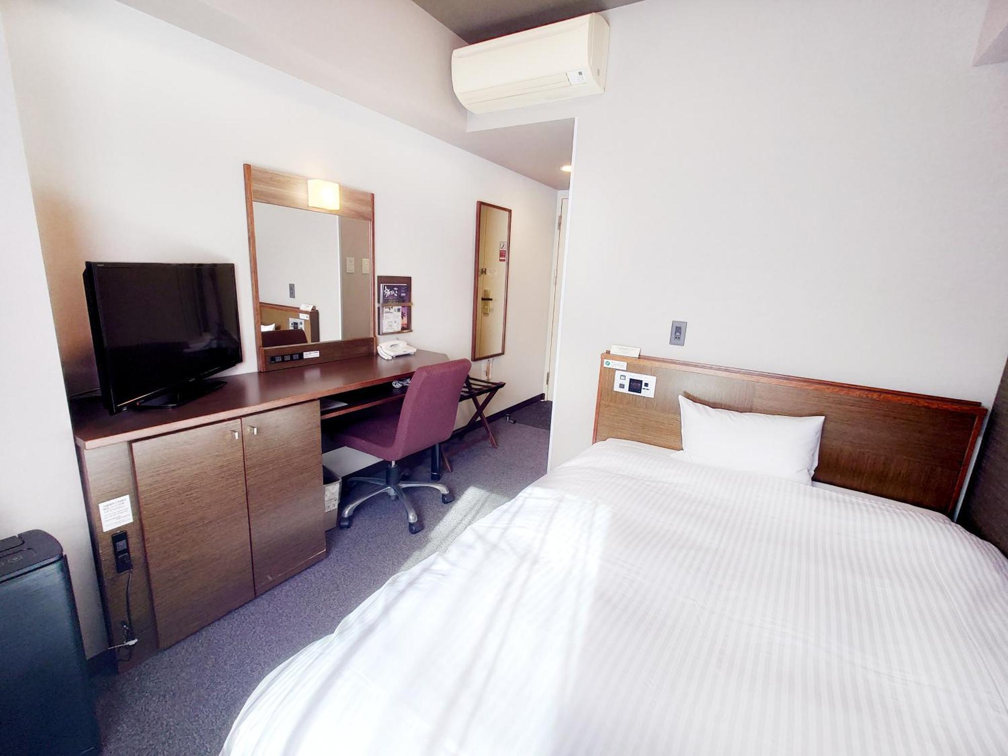 Hotel Route-Inn Komagane Inter Ngoại thất bức ảnh